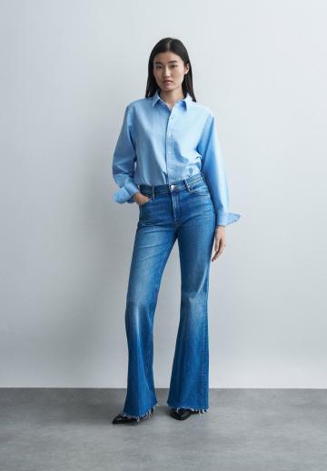 Клешеные джинсы