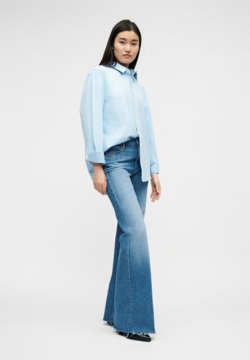 Клешеные джинсы