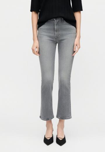 Клешеные джинсы