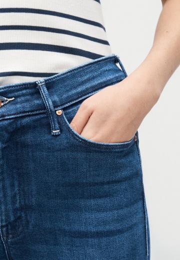 Клешеные джинсы