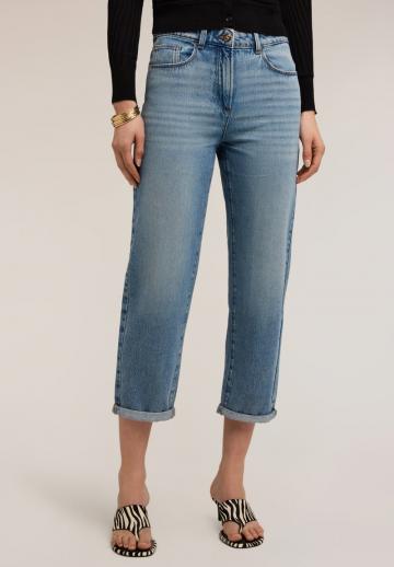 Короткие джинсы