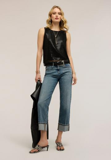 Короткие джинсы