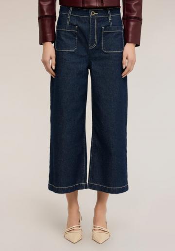 Короткие джинсы