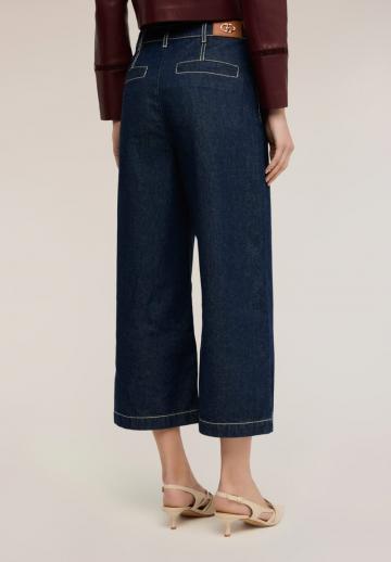 Короткие джинсы