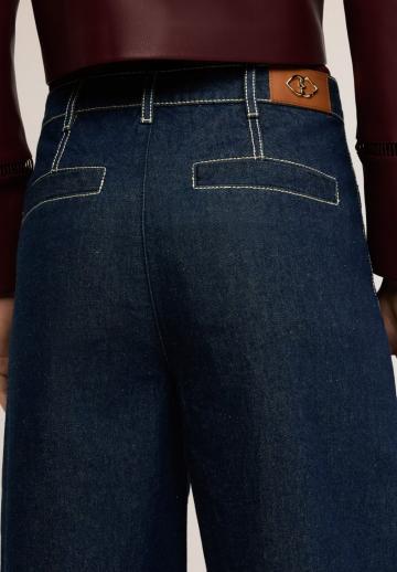 Короткие джинсы