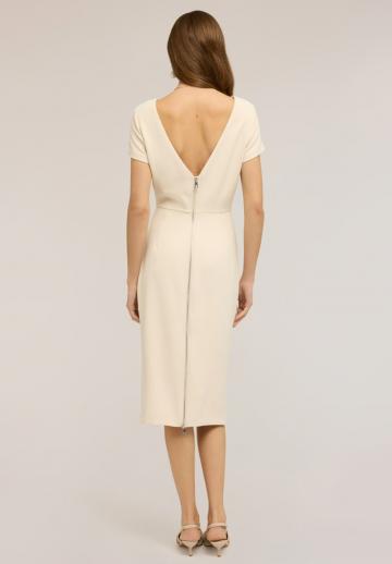 Платье футляр