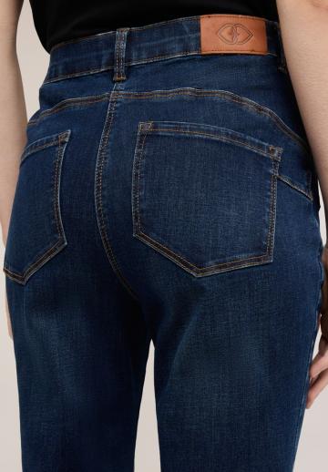 Клешеные джинсы
