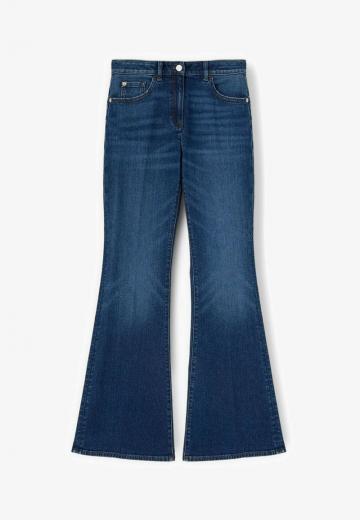 Клешеные джинсы