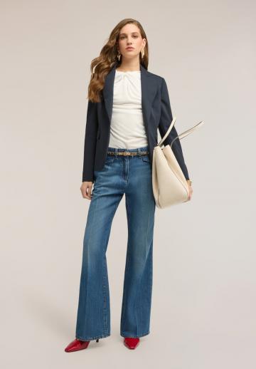 Клешеные джинсы