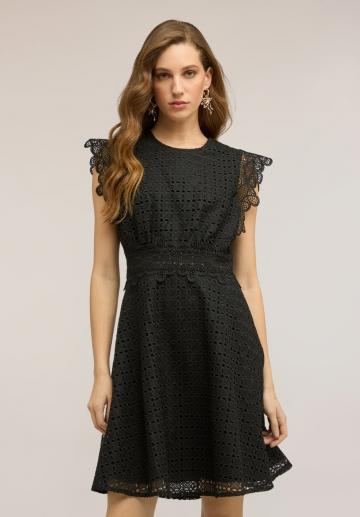 Короткое платье