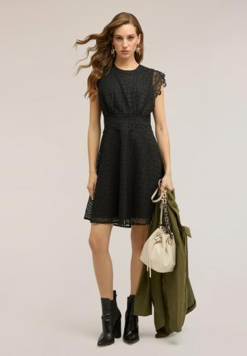 Короткое платье