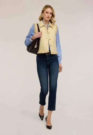 Короткие джинсы