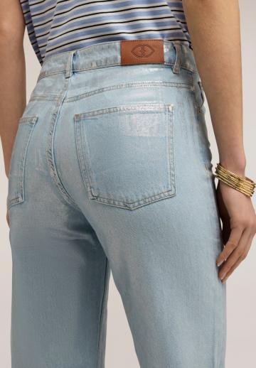 Короткие джинсы