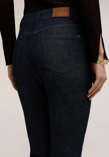 Короткие джинсы