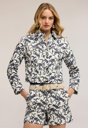 Джинсовая куртка