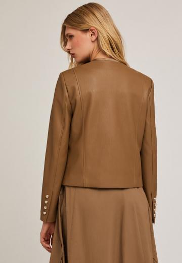 Блейзер с накладными карманами