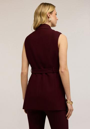 Длинный жилет