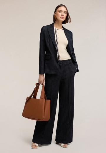 Клешеные джинсы