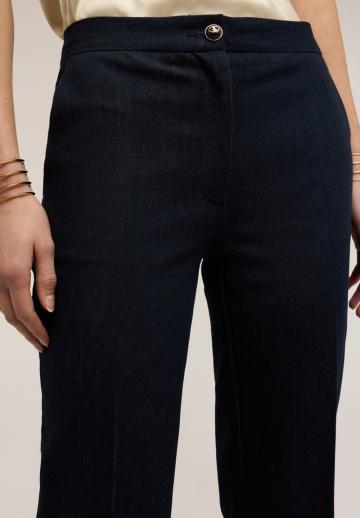 Короткие джинсы