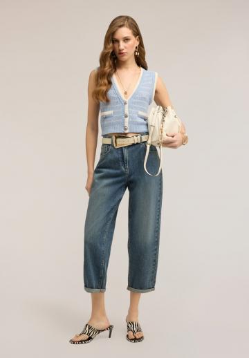 Джинсовая жилетка