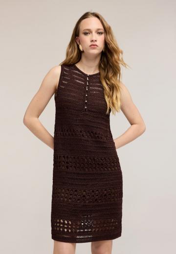 Вязаное платье