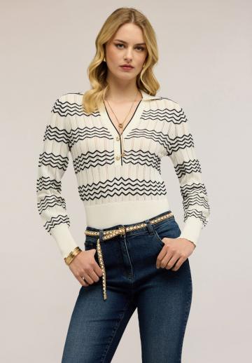 Пуловер с воротником поло