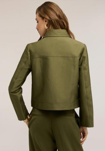 Блейзер с накладными карманами
