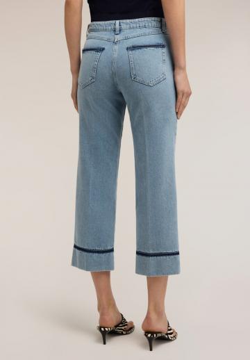 Короткие джинсы