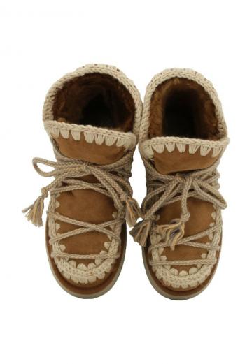 Сапожки на танкетке