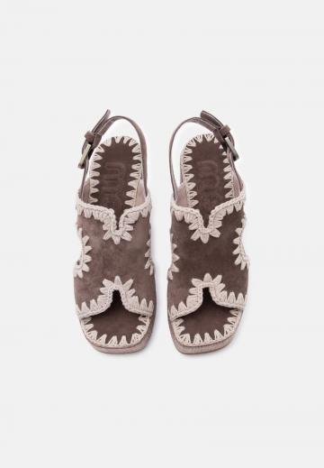 Босоножки на платформе