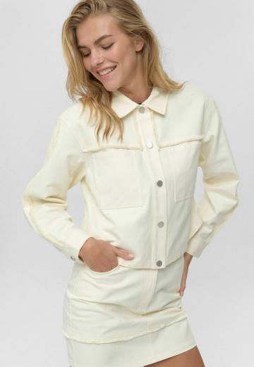 Куртка с накладнымит карманами