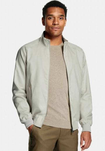 Куртка бомбер