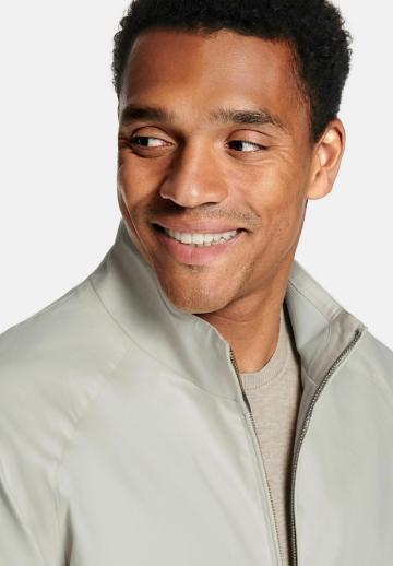 Куртка бомбер