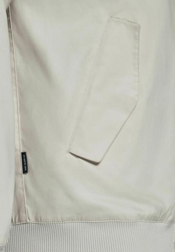 Куртка бомбер