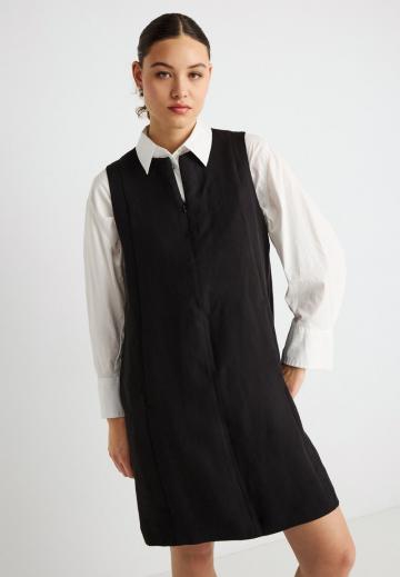 Короткое платье