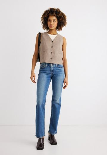Джинсовая жилетка