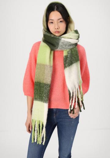 Пуловер с рукавом три четверти