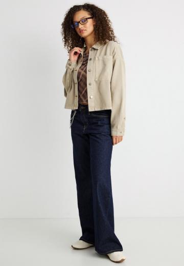 Джинсовая куртка