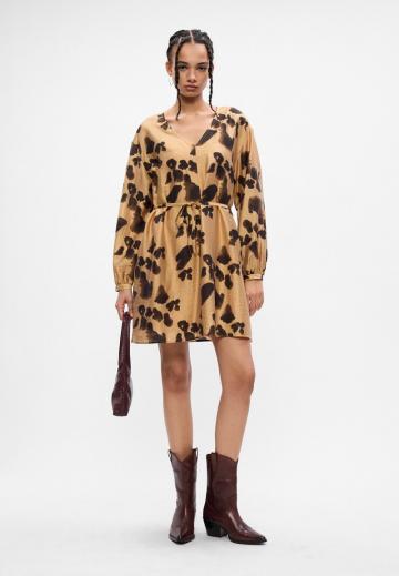 Короткое платье