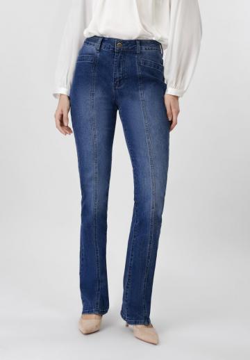 Клешеные джинсы