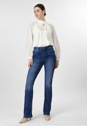 Клешеные джинсы