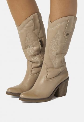 Ковбойские сапоги