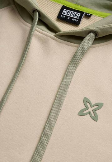 Пуловер с капюшоном