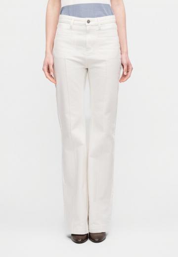 Клешеные джинсы