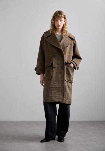 Шерстяное пальто