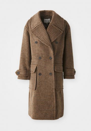 Шерстяное пальто