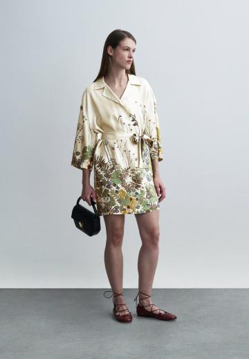 Короткое платье