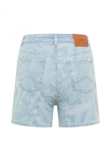 Джинсовые шорты