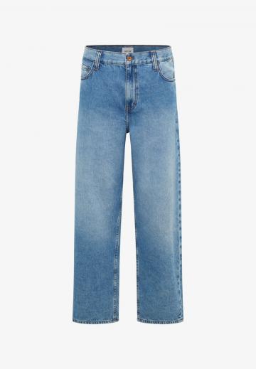 Свободные джинсы