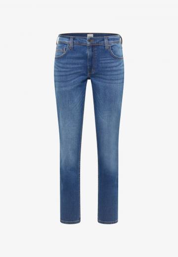 Узкие джинсы